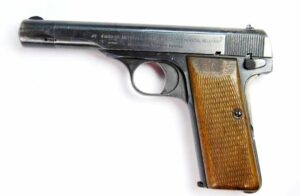 Pistola FN M1922 de Oficial de la Luftwaffe.